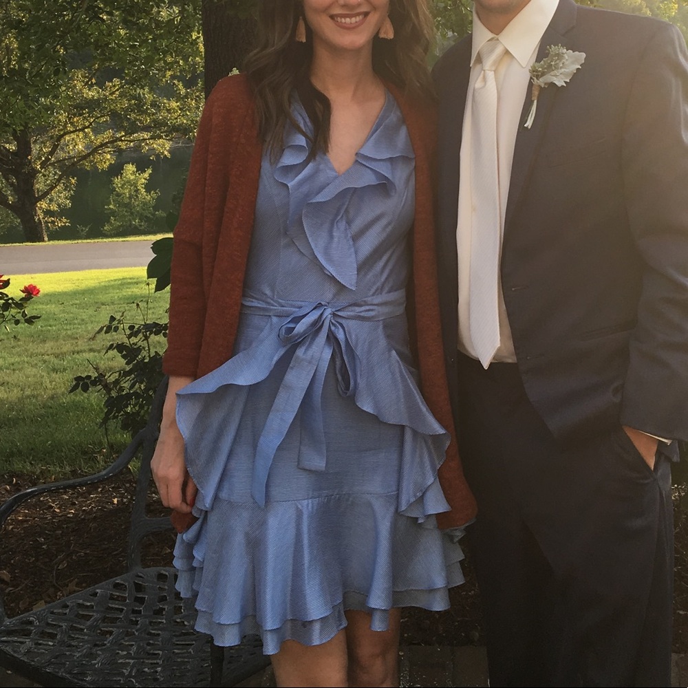 Baby blue striped Gianni bini dress. Size 2.